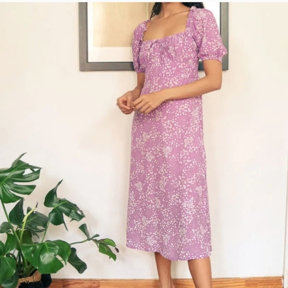 Faithful The Brand Bette Floral Milkmaid Dress Lavender - Picture 1 of 15